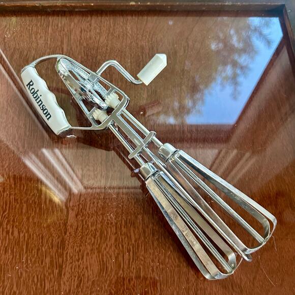 Vintage Robinson Kitchen Stainless Egg Beater Manual Hand MIxer - Picture 3 of 8